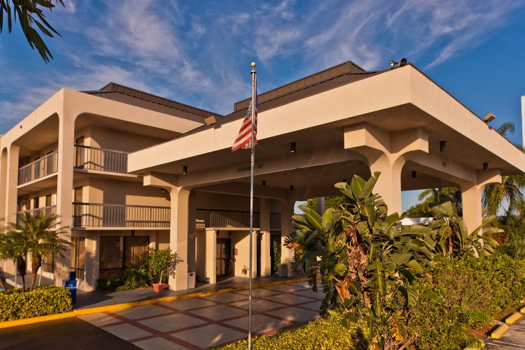 Quality Inn Palm Beach International Airport West Palm Beach Exteriör bild
