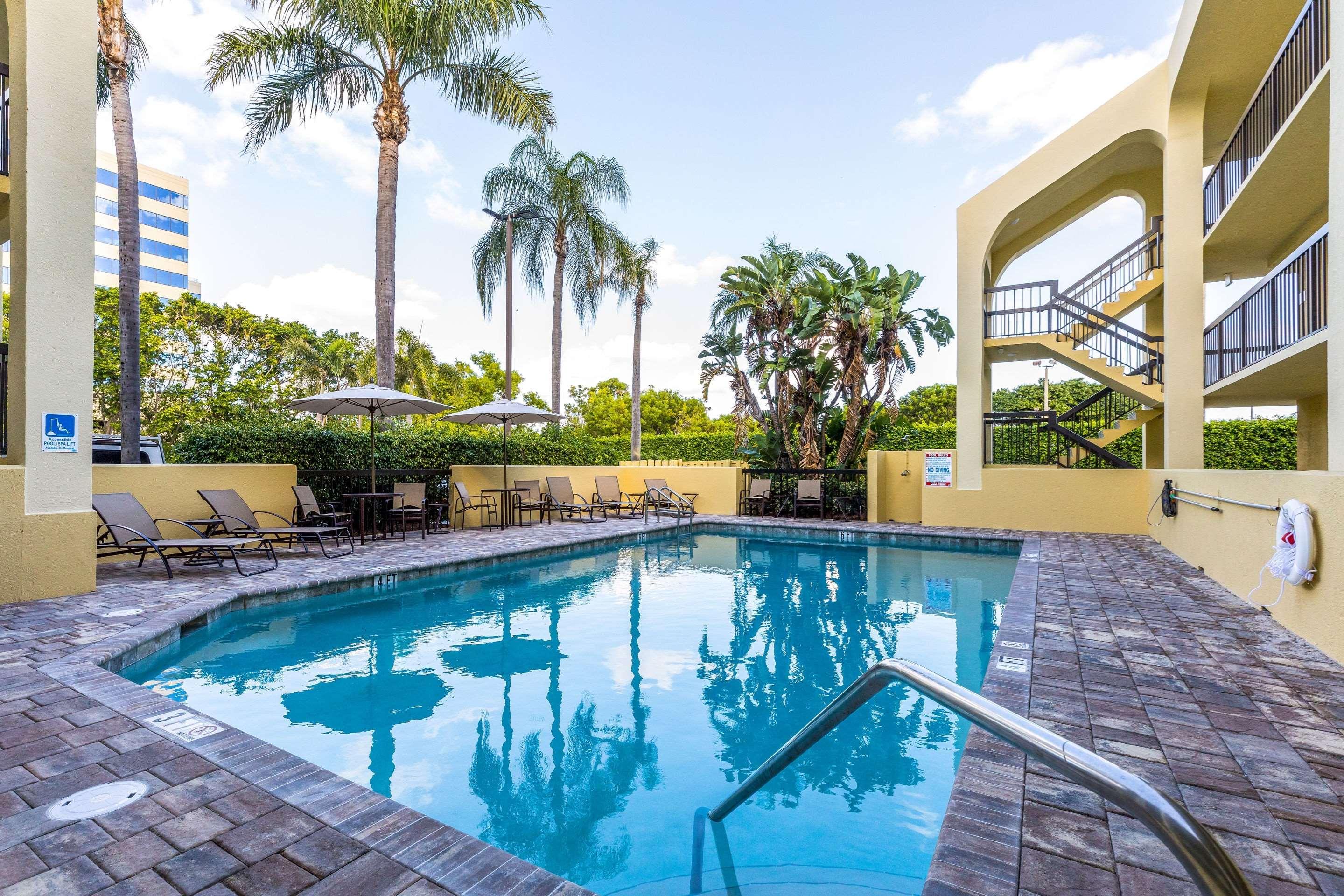 Quality Inn Palm Beach International Airport West Palm Beach Exteriör bild