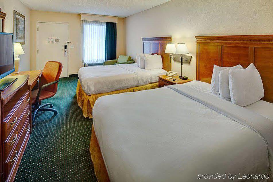 Quality Inn Palm Beach International Airport West Palm Beach Exteriör bild